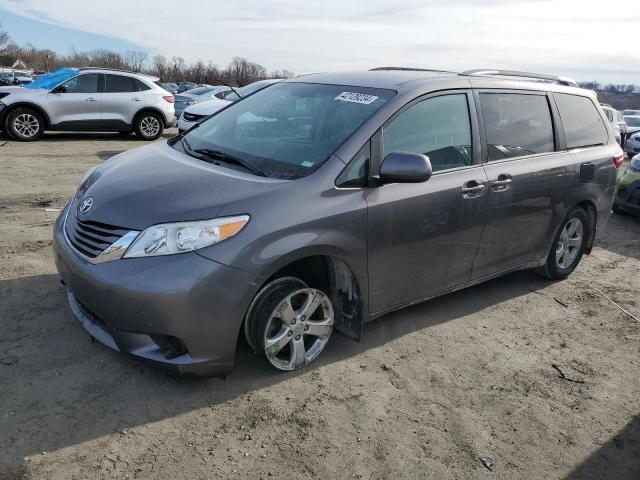 TOYOTA SIENNA LE 2017 5tdkz3dc7hs883706