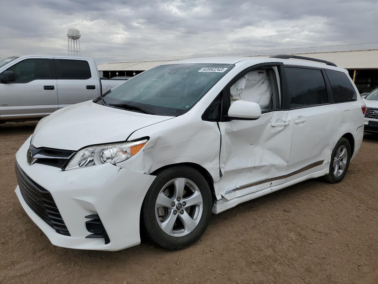 TOYOTA SIENNA 2018 5tdkz3dc7js908481