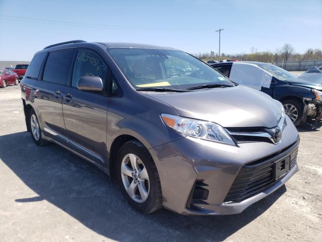 TOYOTA SIENNA LE 2018 5tdkz3dc7js928570