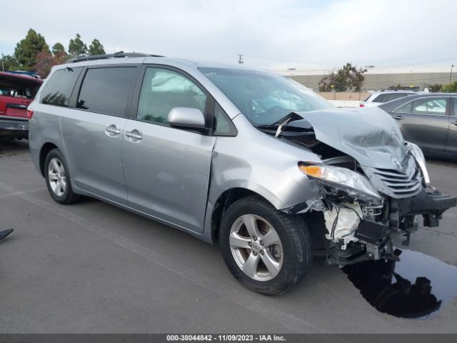 TOYOTA SIENNA 2017 5tdkz3dc8hs767656