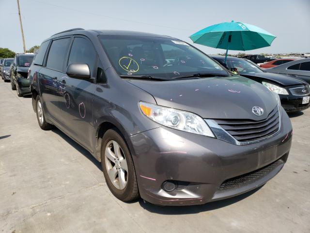 TOYOTA SIENNA LE 2017 5tdkz3dc8hs777149