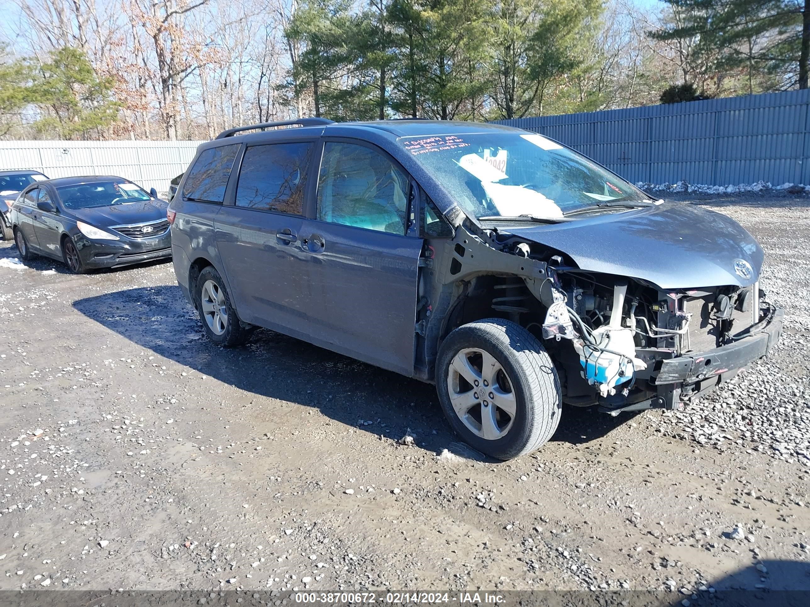 TOYOTA SIENNA 2017 5tdkz3dc8hs826026