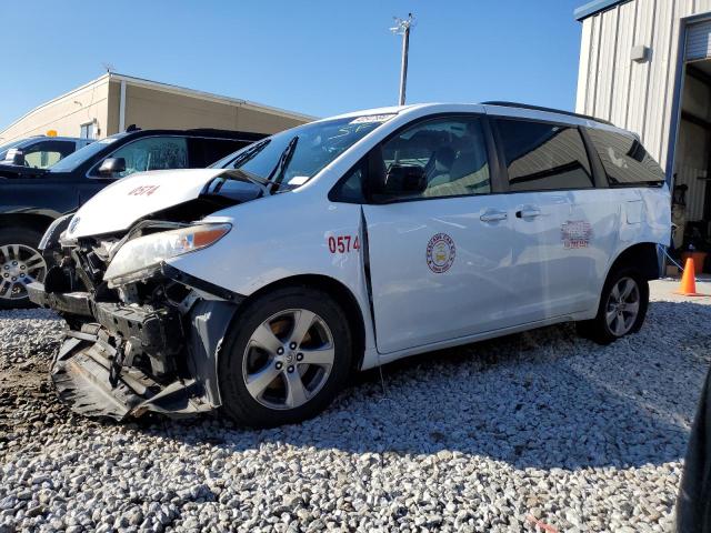 TOYOTA SIENNA LE 2017 5tdkz3dc8hs827211