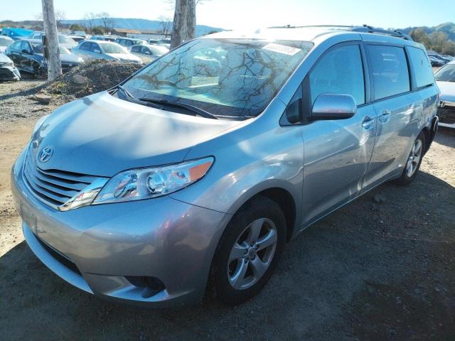 TOYOTA SIENNA LE 2017 5tdkz3dc8hs869930