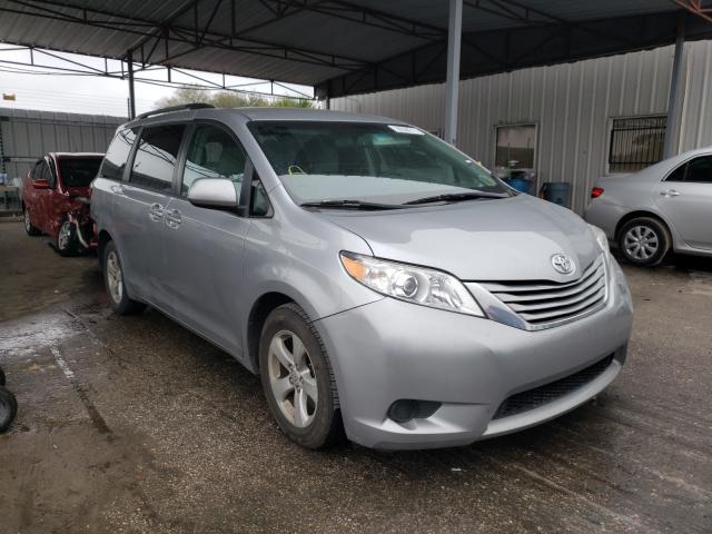 TOYOTA SIENNA LE 2017 5tdkz3dc8hs886923