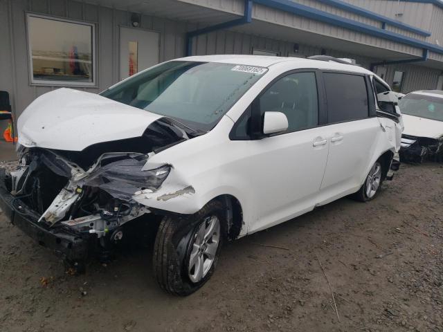 TOYOTA SIENNA LE 2018 5tdkz3dc8js936712