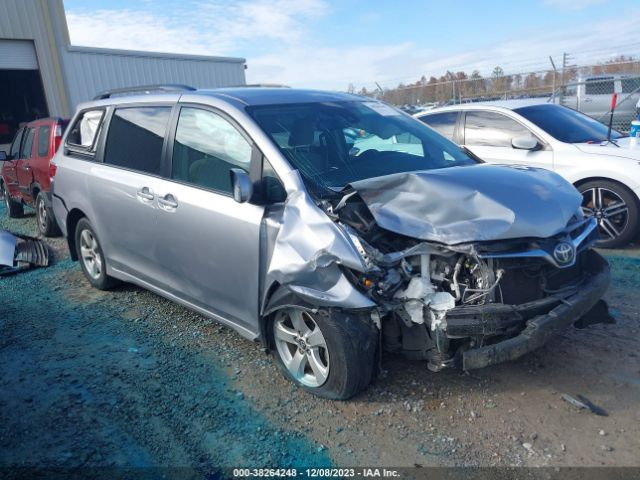 TOYOTA SIENNA 2018 5tdkz3dc8js943577