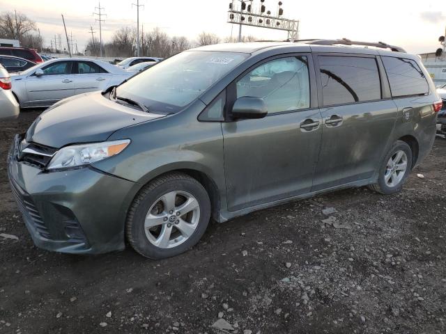 TOYOTA SIENNA LE 2018 5tdkz3dc8js946138