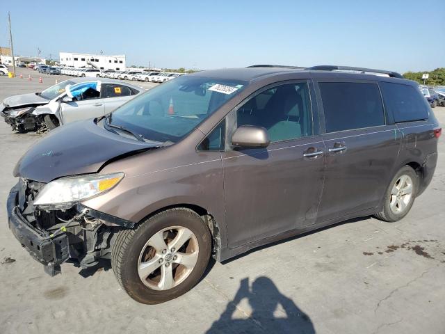 TOYOTA SIENNA LE 2019 5tdkz3dc8ks971994