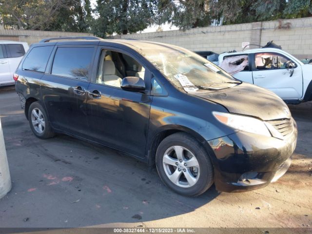 TOYOTA SIENNA 2017 5tdkz3dc9hs864588