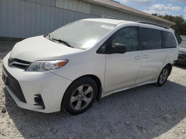 TOYOTA SIENNA LE 2018 5tdkz3dc9js954975