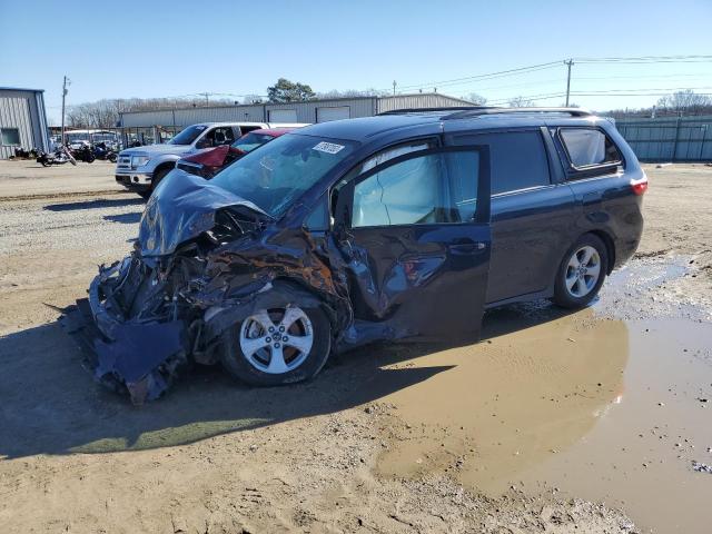 TOYOTA SIENNA LE 2018 5tdkz3dc9js962011