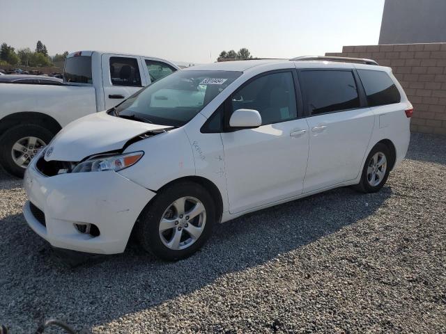 TOYOTA SIENNA LE 2017 5tdkz3dcxhs804271