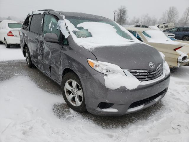 TOYOTA SIENNA LE 2017 5tdkz3dcxhs805436