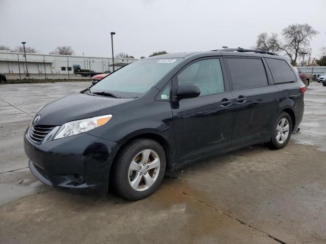 TOYOTA SIENNA LE 2017 5tdkz3dcxhs888141