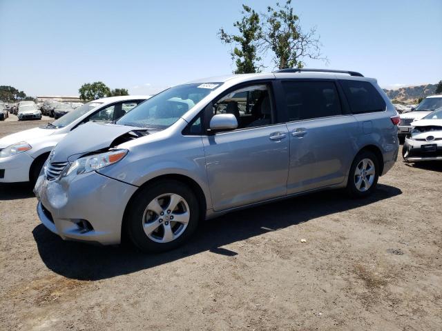 TOYOTA SIENNA LE 2017 5tdkz3dcxhs888477