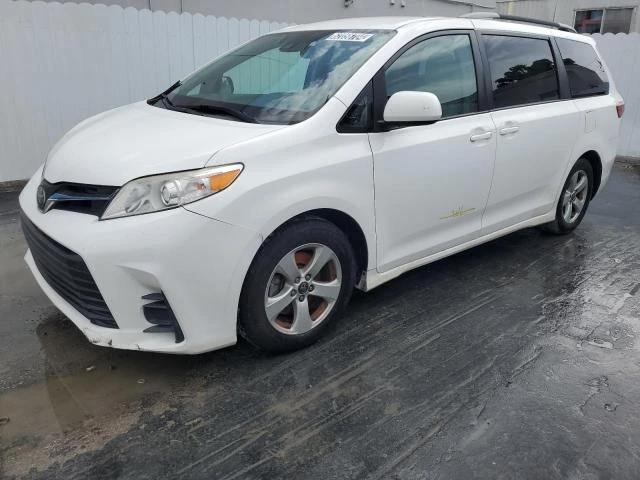 TOYOTA SIENNA LE 2018 5tdkz3dcxjs911326