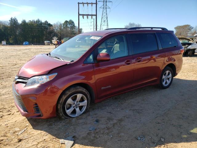 TOYOTA SIENNA LE 2018 5tdkz3dcxjs940261