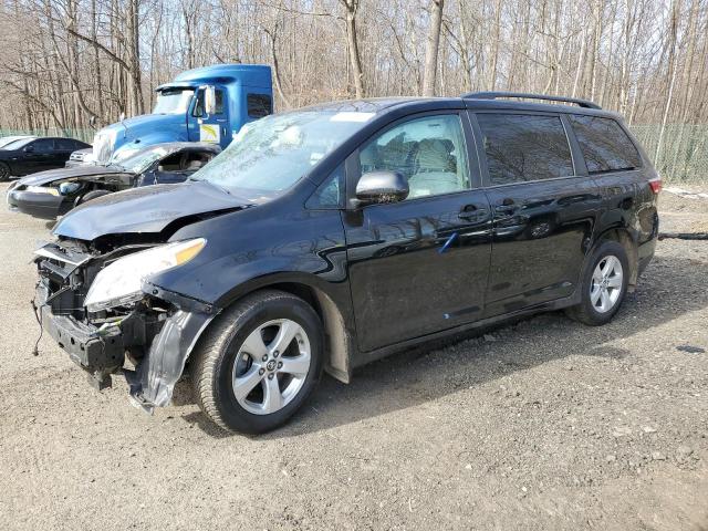 TOYOTA SIENNA LE 2018 5tdkz3dcxjs956136