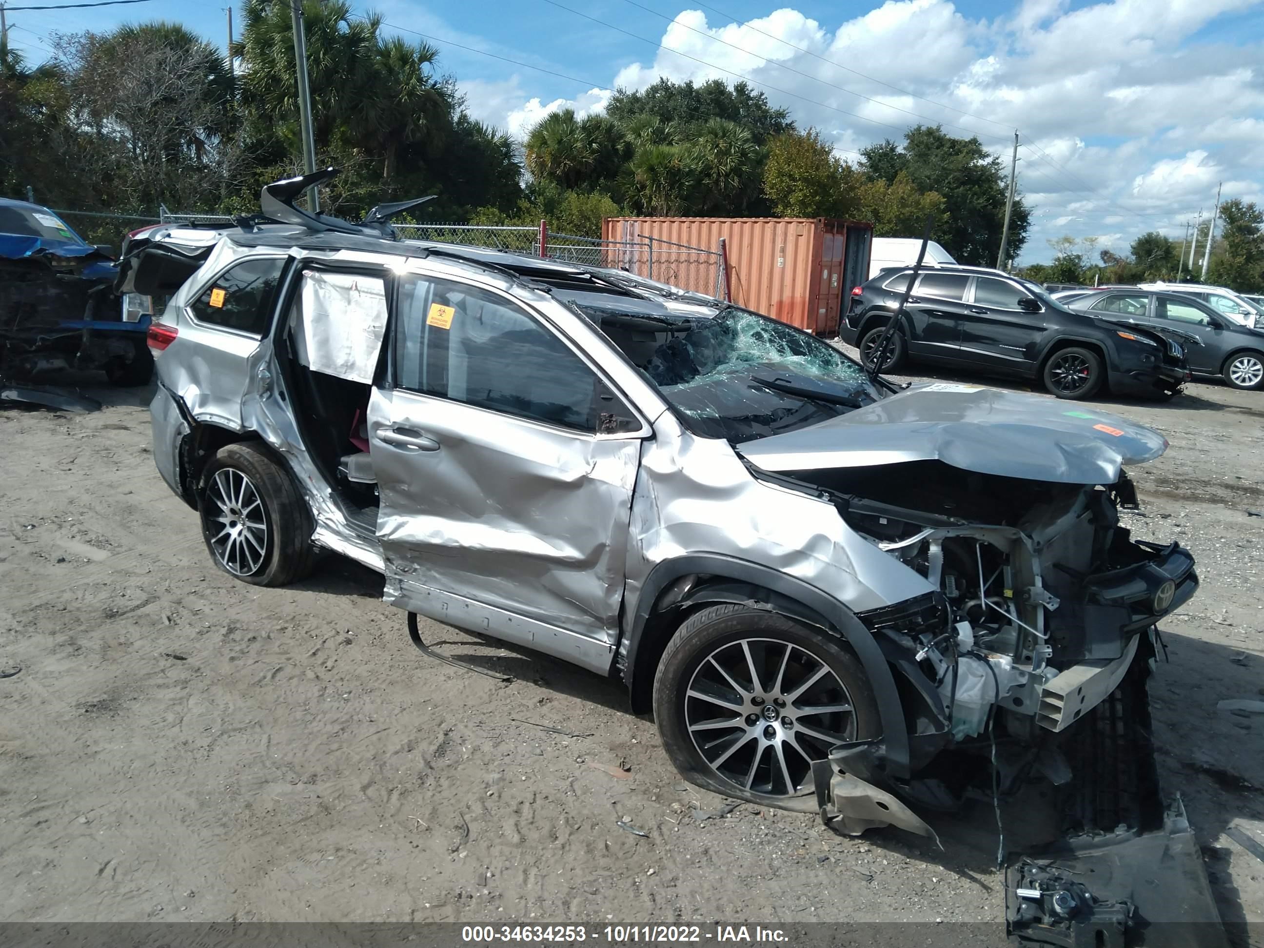 TOYOTA HIGHLANDER 2018 5tdkzrfh0js540396