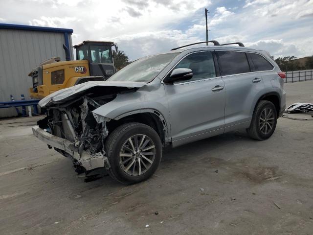 TOYOTA HIGHLANDER 2018 5tdkzrfh3js283878