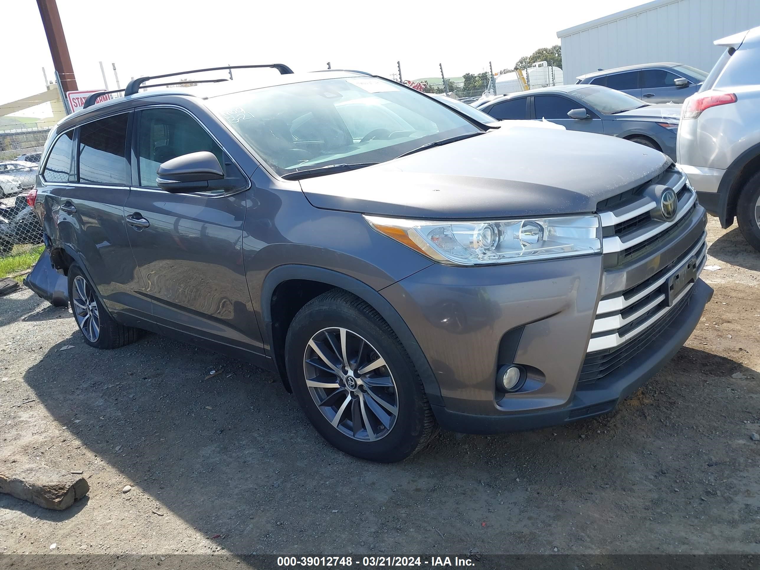 TOYOTA HIGHLANDER 2017 5tdkzrfhxhs521297