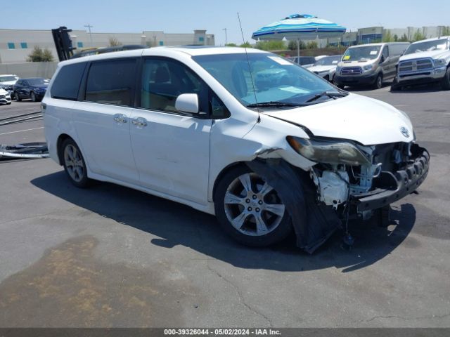 TOYOTA SIENNA 2014 5tdxk3dc1es409739