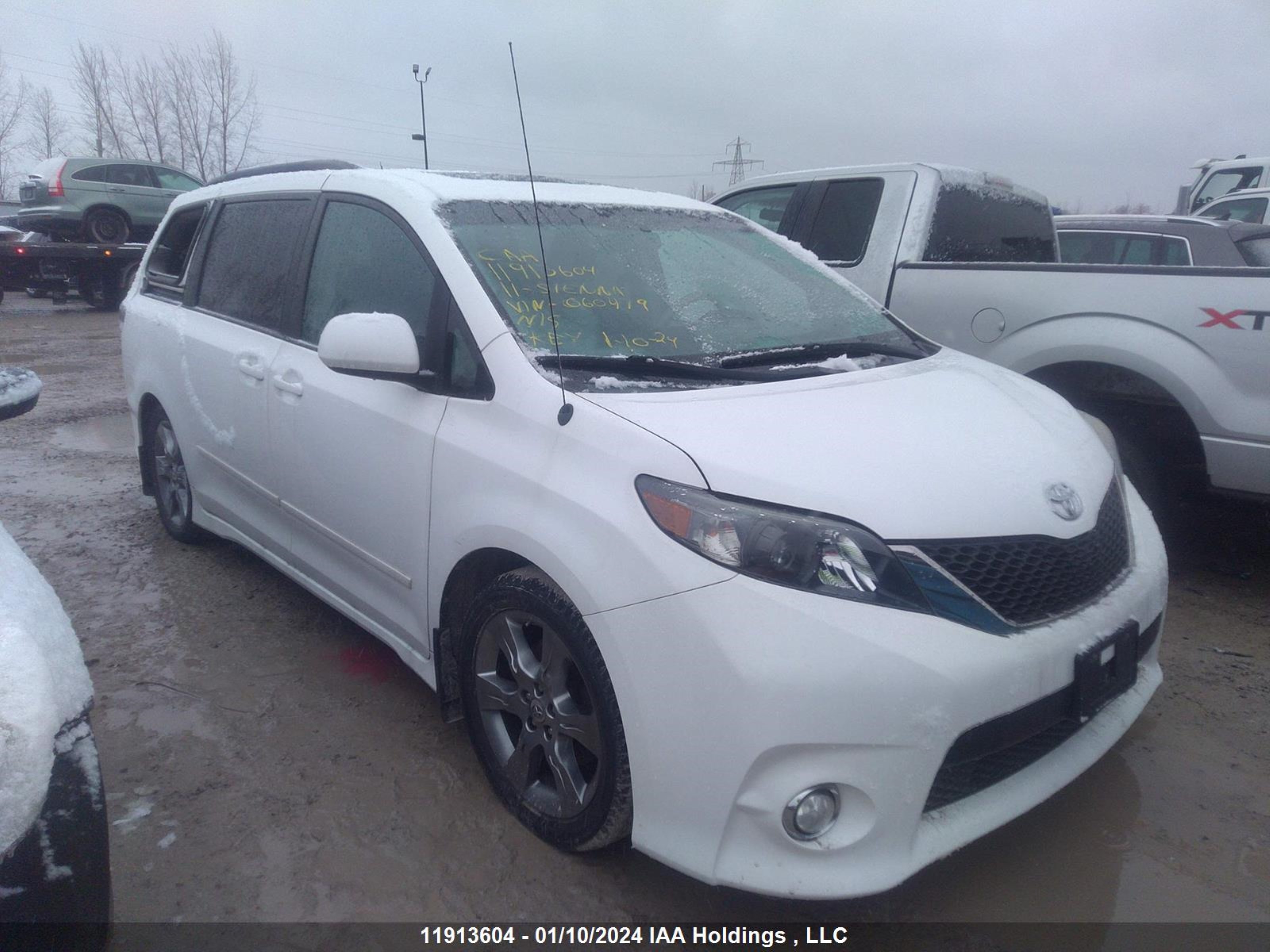 TOYOTA SIENNA SPO 2011 5tdxk3dc3bs060479