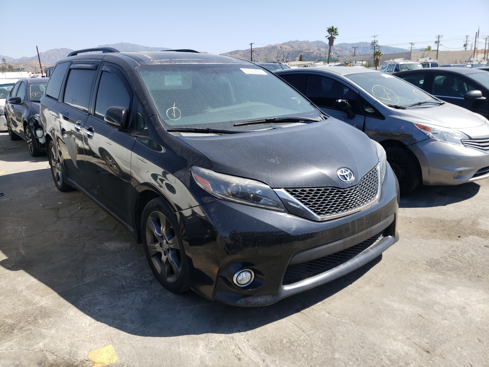 TOYOTA SIENNA SE 2015 5tdxk3dc3fs624816