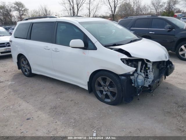 TOYOTA SIENNA 2016 5tdxk3dc3gs746304