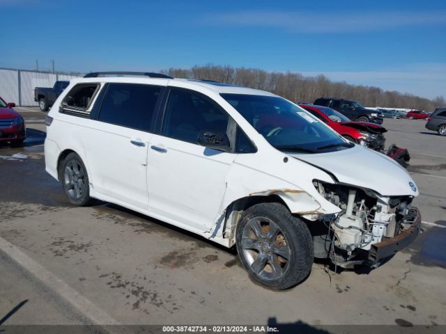 TOYOTA SIENNA 2014 5tdxk3dc7es406876