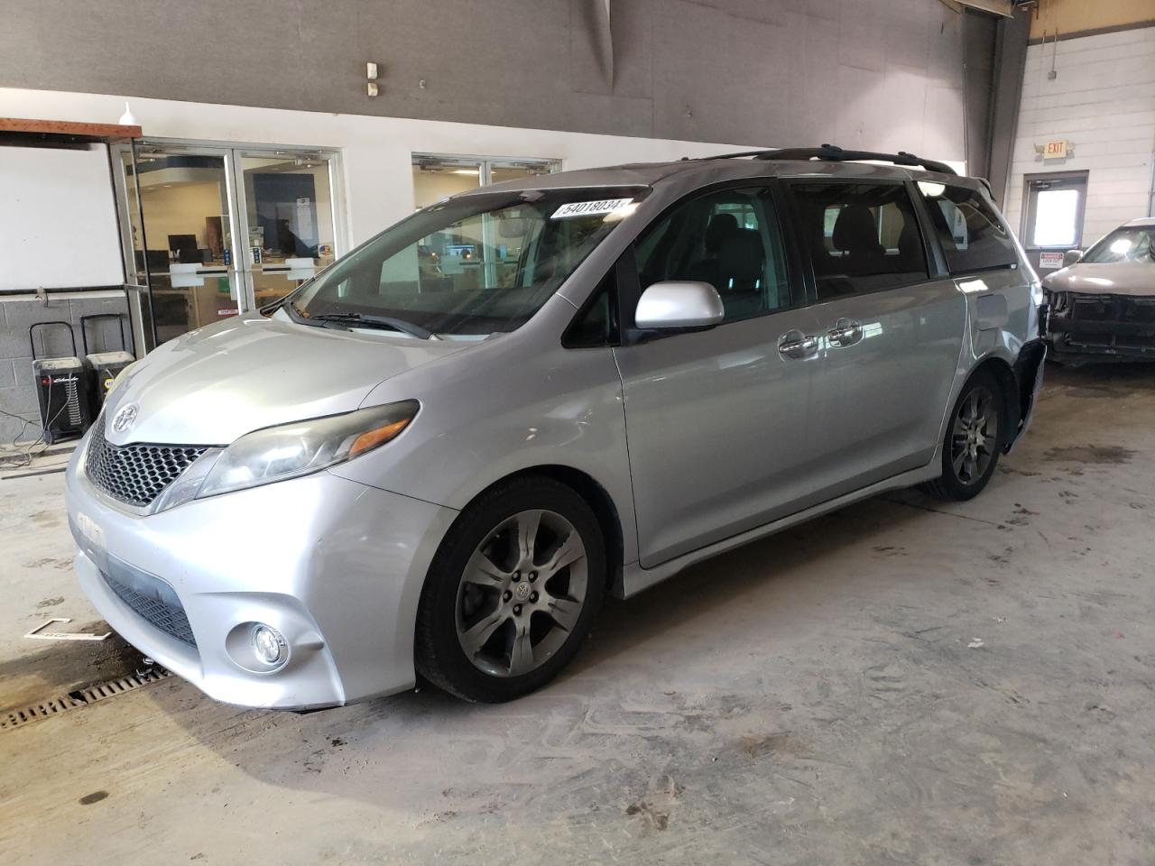 TOYOTA SIENNA 2015 5tdxk3dc8fs547554