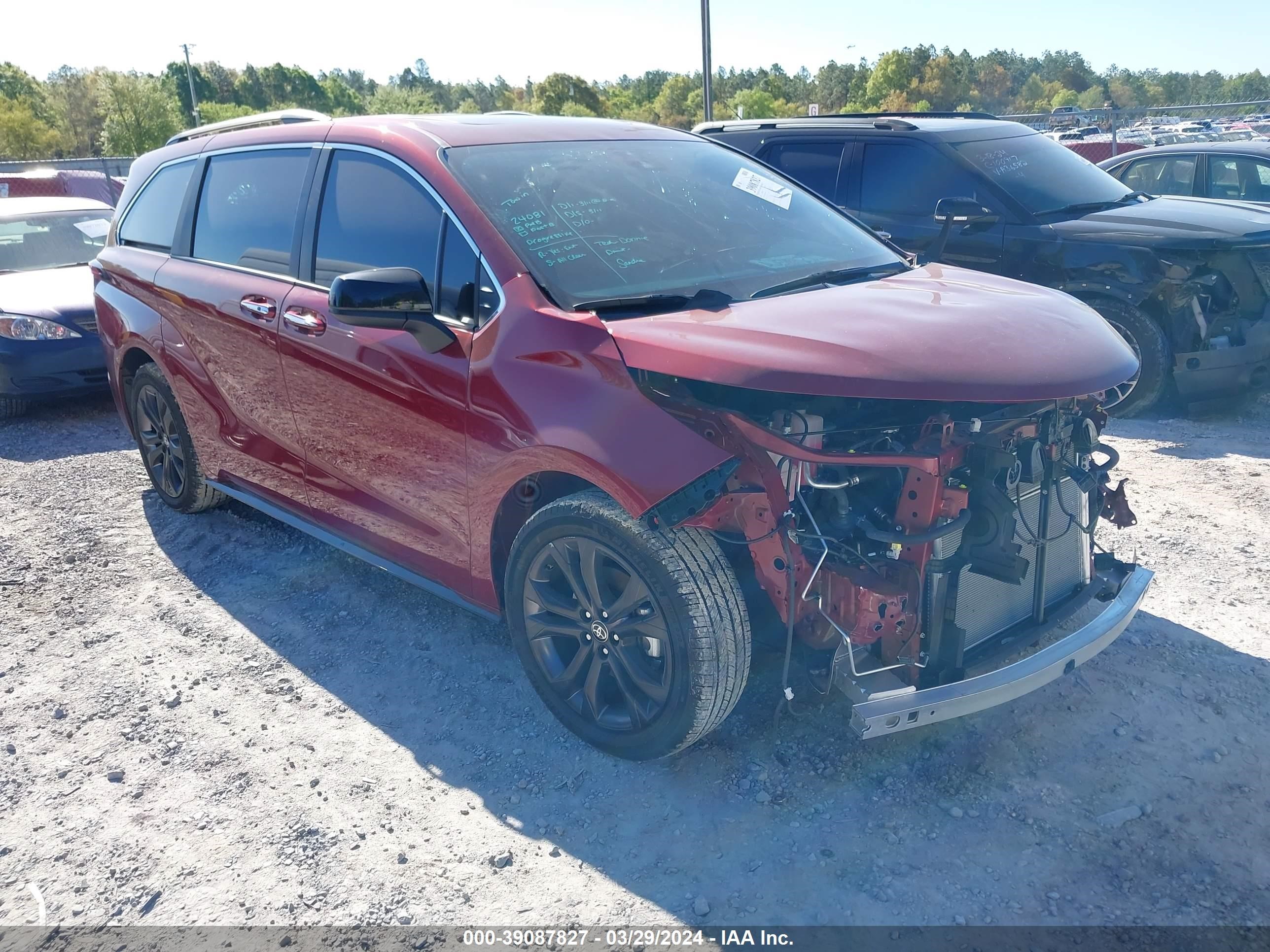 TOYOTA SIENNA 2023 5tdxrkec8ps142431