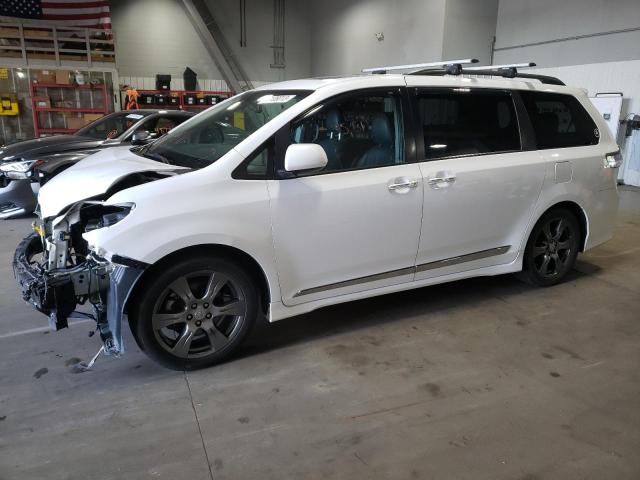 TOYOTA SIENNA SE 2017 5tdxz3dc0hs771254