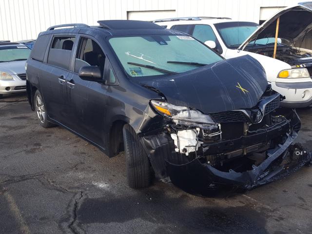 TOYOTA SIENNA SE 2018 5tdxz3dc7js944760