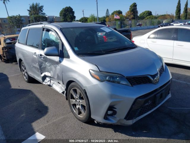 TOYOTA SIENNA 2018 5tdxz3dc8js913582