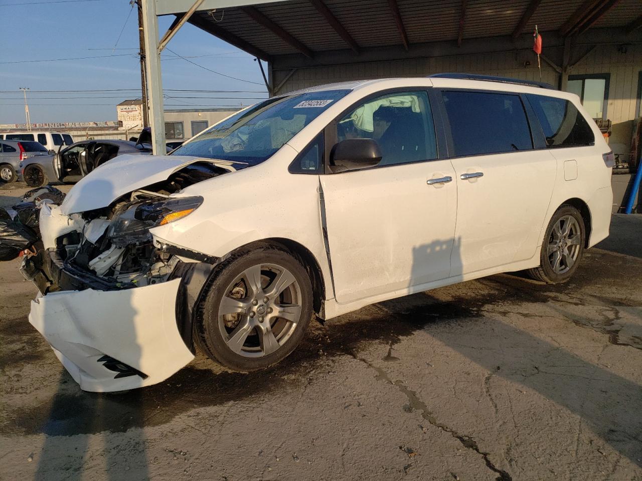 TOYOTA SIENNA 2018 5tdxz3dc8js929779