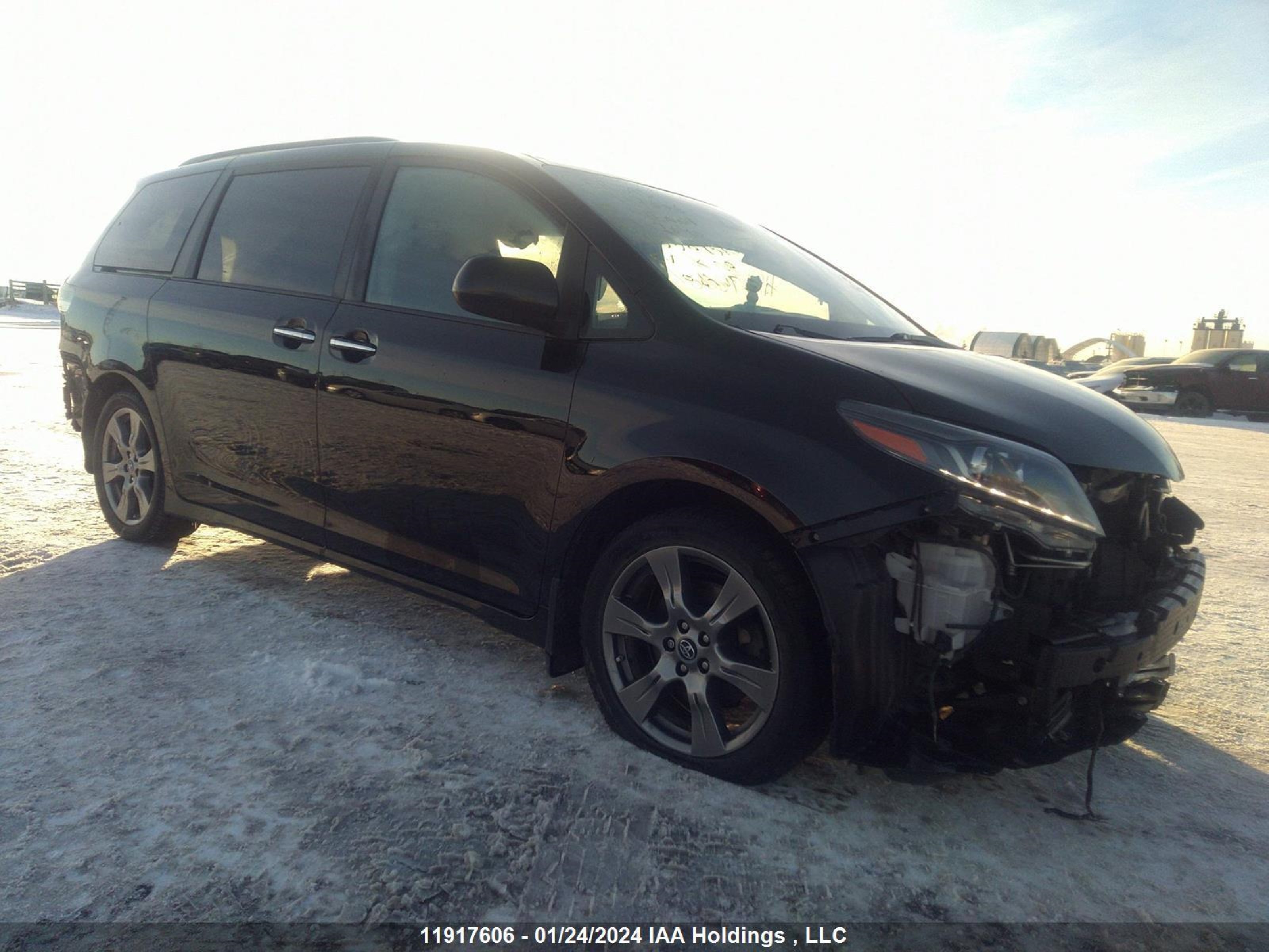 TOYOTA SIENNA 2018 5tdxz3dc8js952690