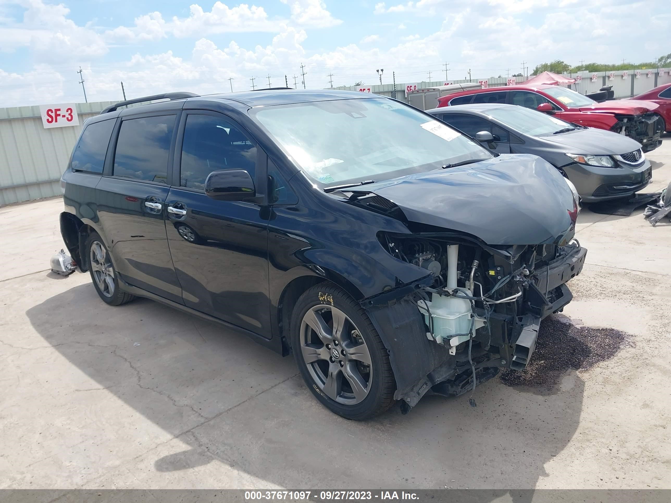 TOYOTA SIENNA 2018 5tdxz3dc8js961406