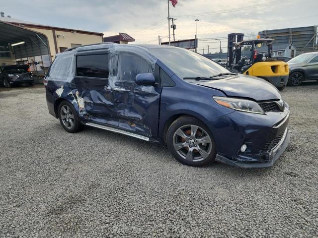 TOYOTA SIENNA SE 2018 5tdxz3dc9js958384