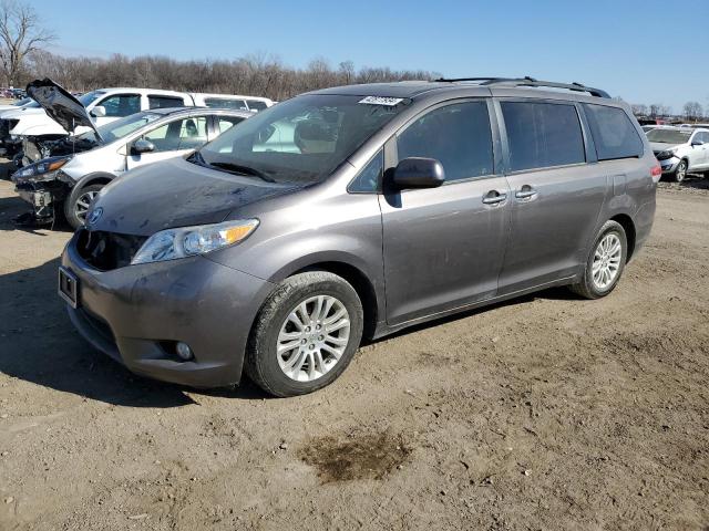 TOYOTA SIENNA XLE 2013 5tdyk30cxds330394