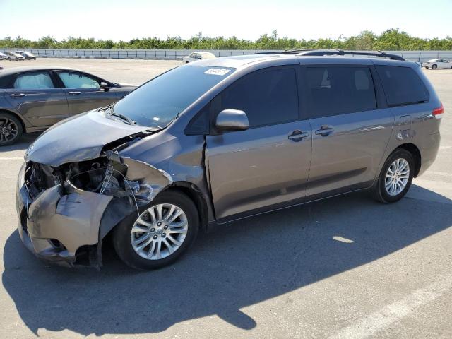 TOYOTA SIENNA XLE 2011 5tdyk3dc0bs021742