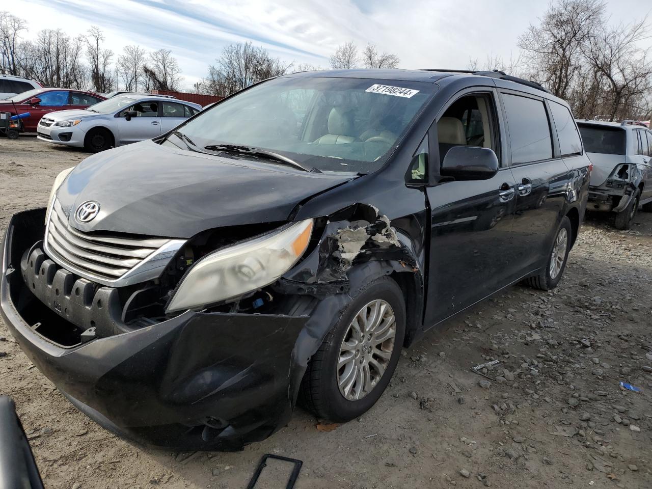 TOYOTA SIENNA 2011 5tdyk3dc0bs108363