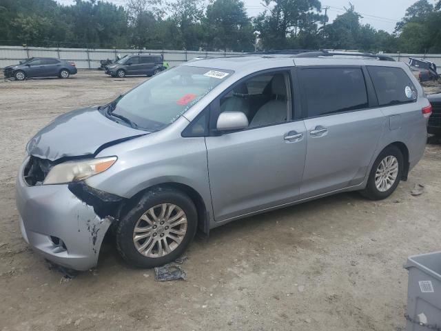 TOYOTA SIENNA XLE 2011 5tdyk3dc0bs146918