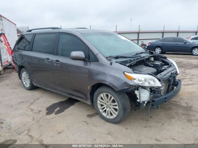 TOYOTA SIENNA 2011 5tdyk3dc0bs155683