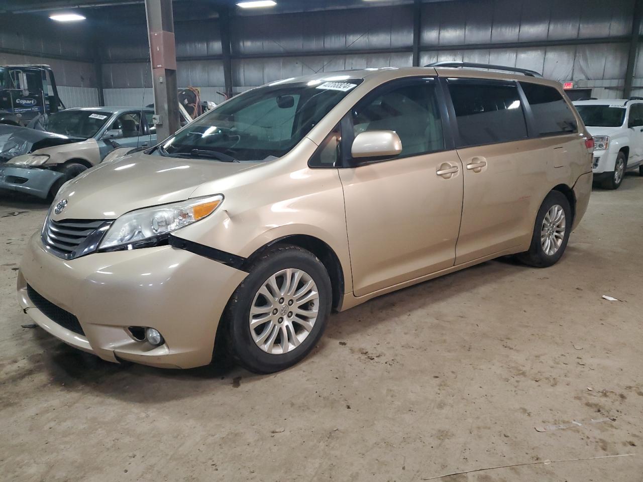 TOYOTA SIENNA 2013 5tdyk3dc0ds312776