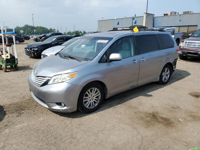 TOYOTA SIENNA XLE 2013 5tdyk3dc0ds313782