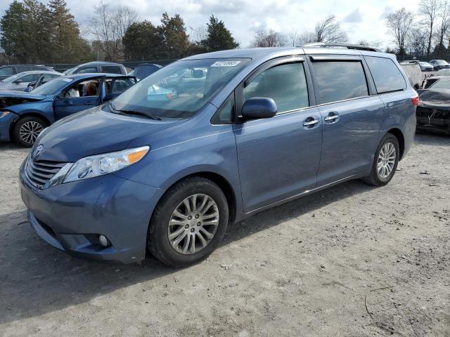 TOYOTA SIENNA XLE 2015 5tdyk3dc0fs528954