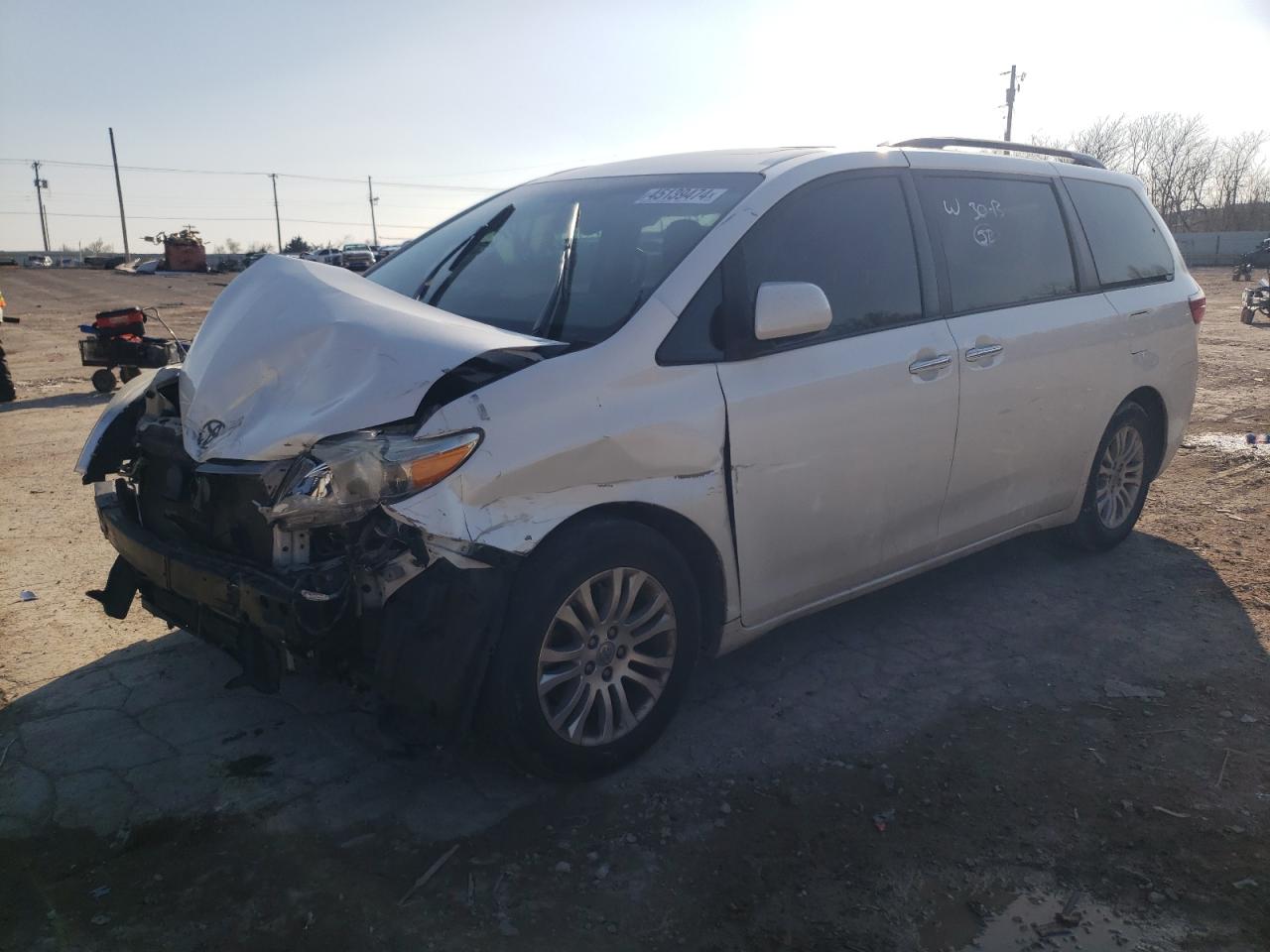 TOYOTA SIENNA 2015 5tdyk3dc0fs648513