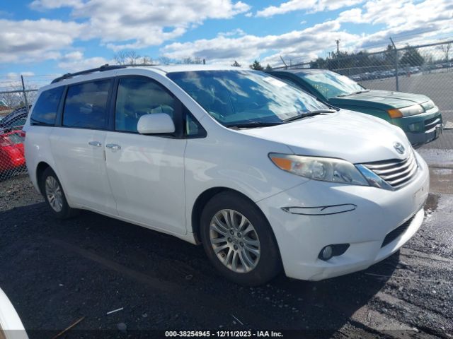 TOYOTA SIENNA 2011 5tdyk3dc1bs018171